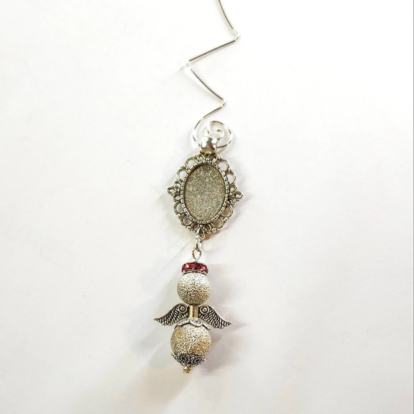 Handmade Beaded Angel & Photo Frame Ornament, Memorial or Wedding Bouquet Charm - Picture 2 of 9